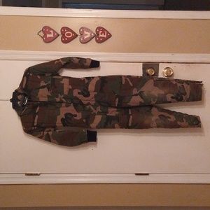 Patriots industries youth size hunting suit. Boys medium 10 to 12